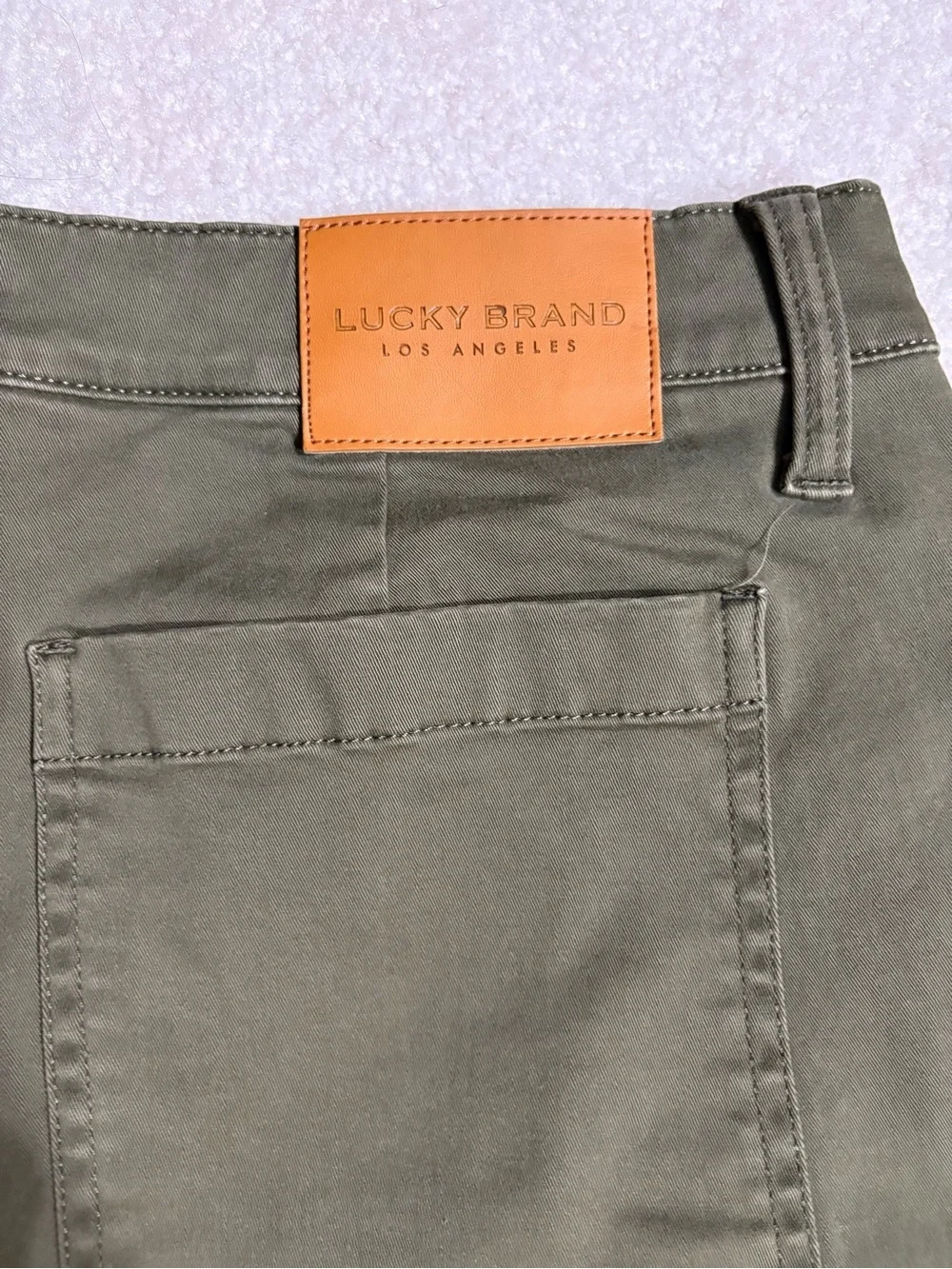 NWOT Lucky Brand Women’s Mid-Rise Crop Wide Leg Pants Size 12/31 Olive Green